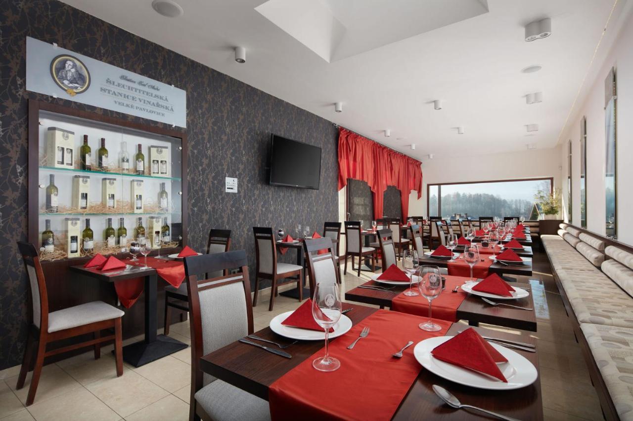Hotel Slunny Dvur Jesenik Luaran gambar