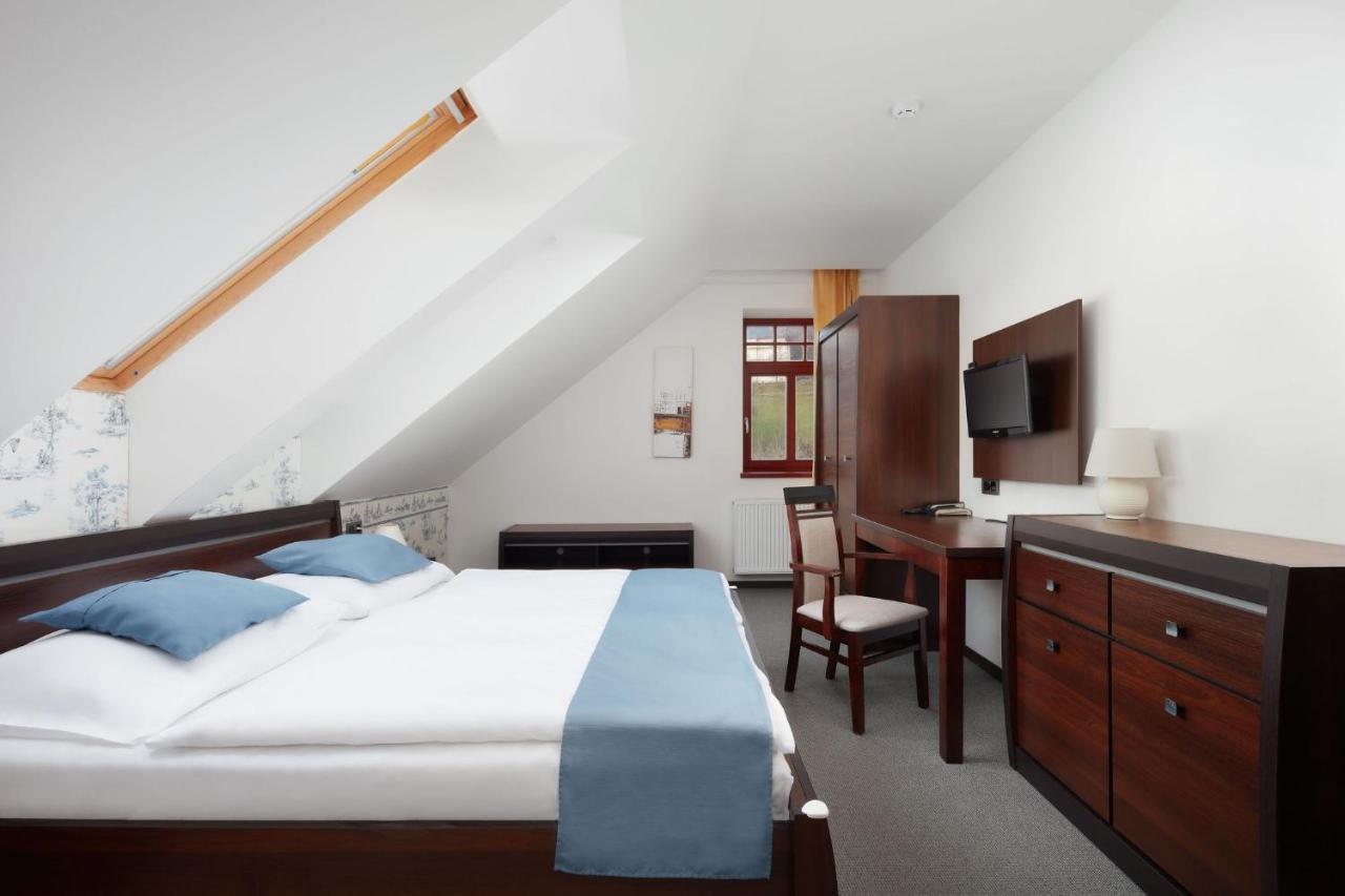 Hotel Slunny Dvur Jesenik Luaran gambar