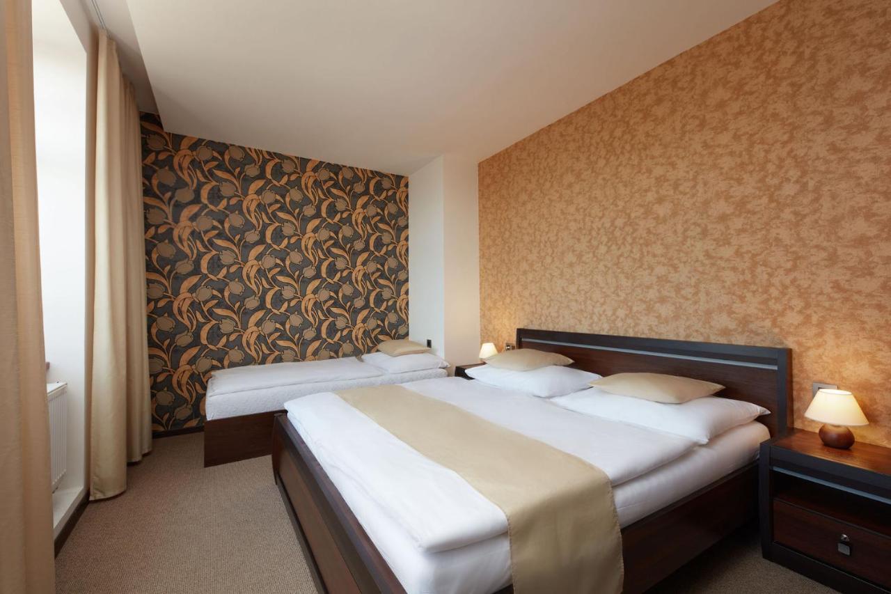 Hotel Slunny Dvur Jesenik Luaran gambar