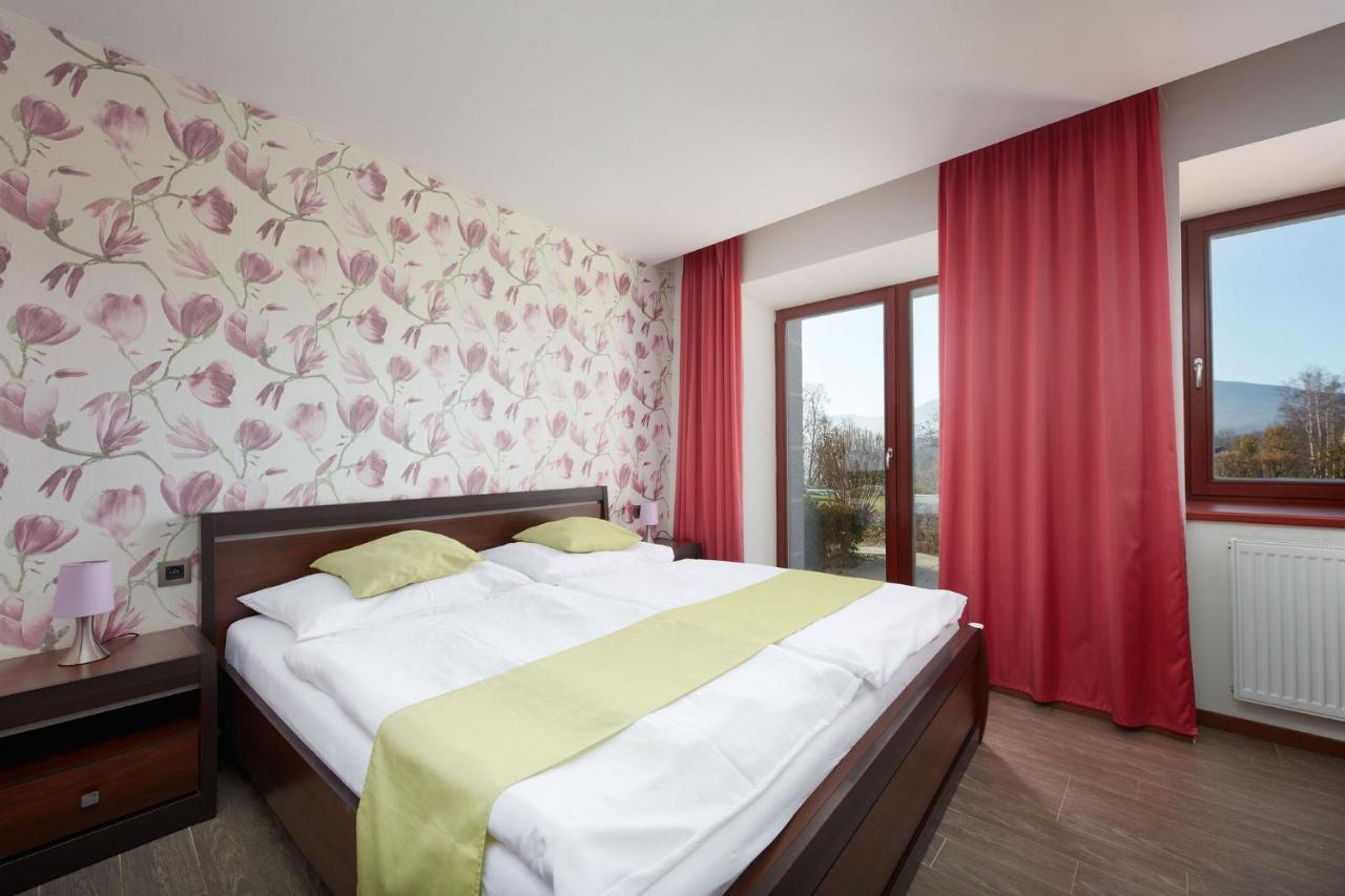 Hotel Slunny Dvur Jesenik Luaran gambar