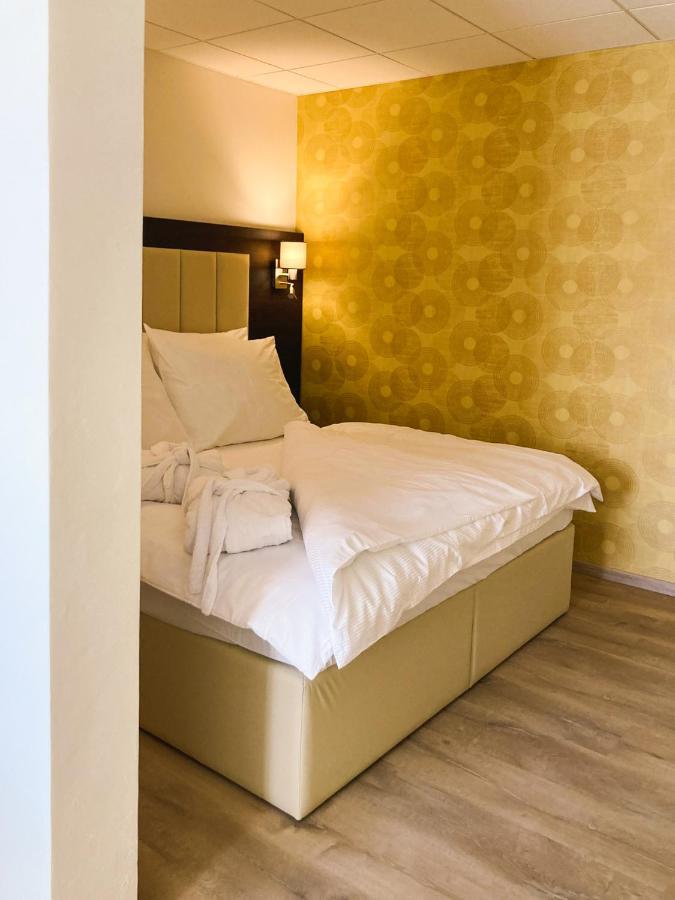 Hotel Slunny Dvur Jesenik Luaran gambar