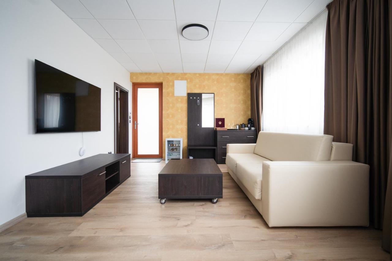Hotel Slunny Dvur Jesenik Luaran gambar
