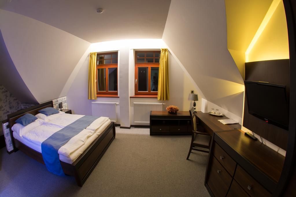 Hotel Slunny Dvur Jesenik Luaran gambar