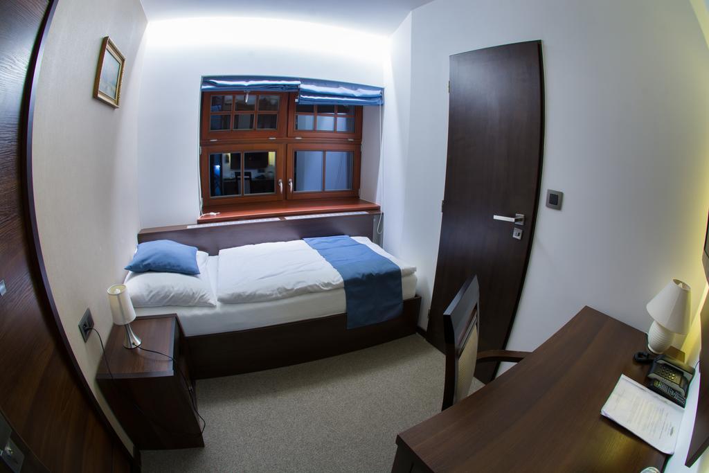 Hotel Slunny Dvur Jesenik Luaran gambar