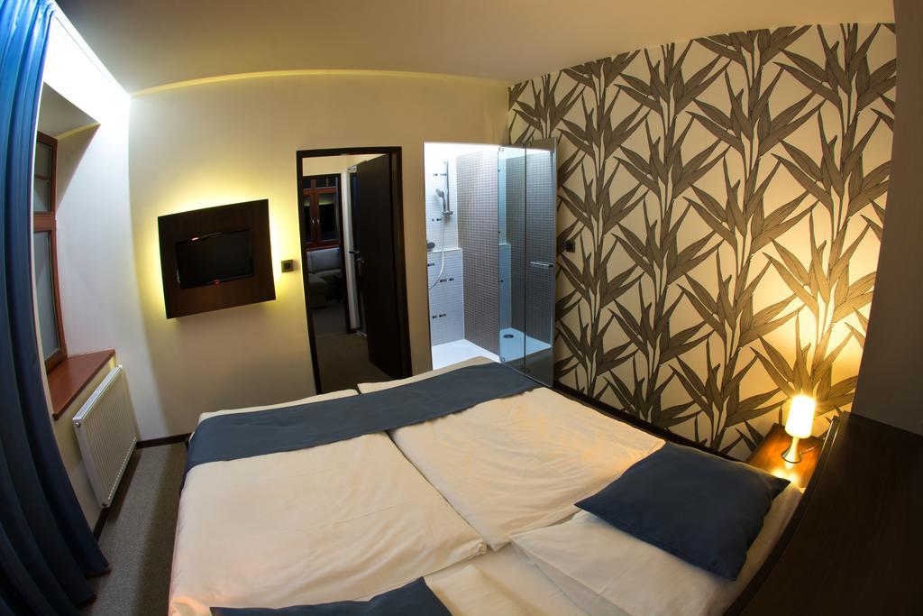 Hotel Slunny Dvur Jesenik Luaran gambar