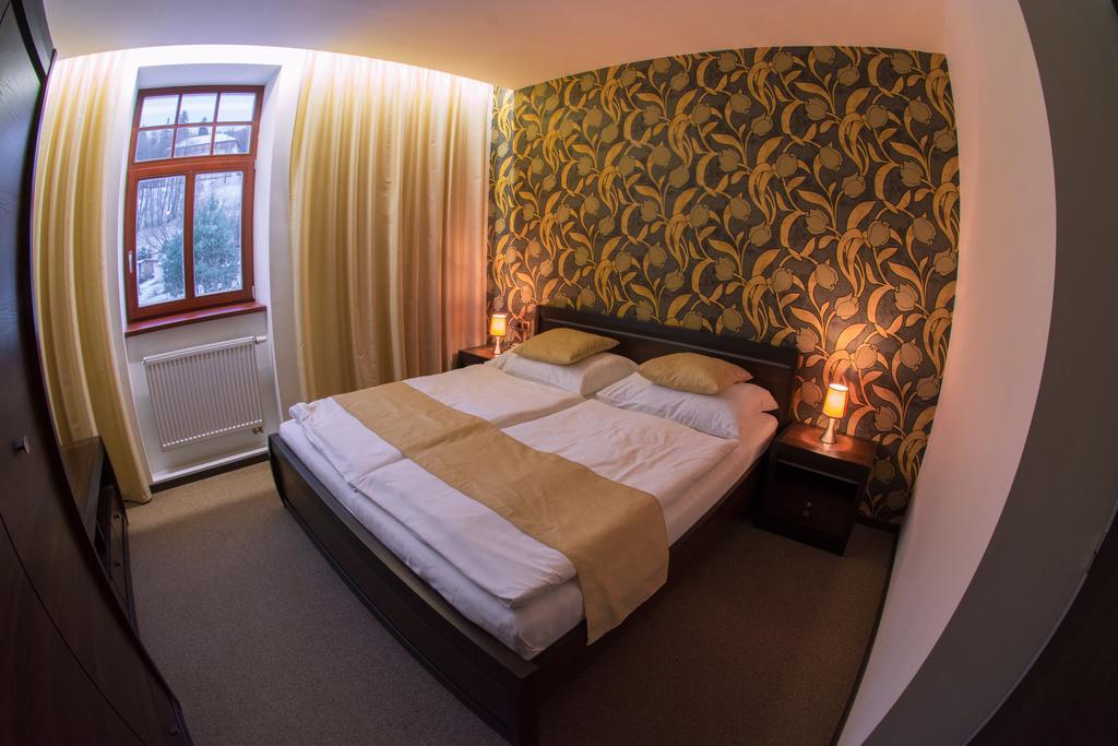 Hotel Slunny Dvur Jesenik Luaran gambar