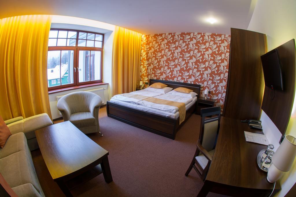 Hotel Slunny Dvur Jesenik Luaran gambar