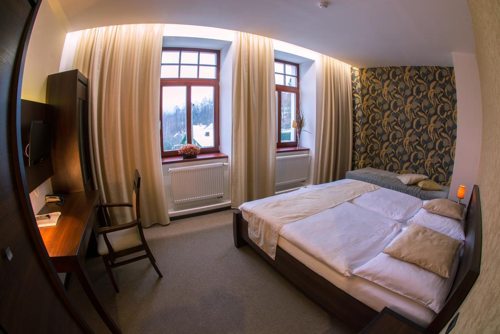 Hotel Slunny Dvur Jesenik Luaran gambar